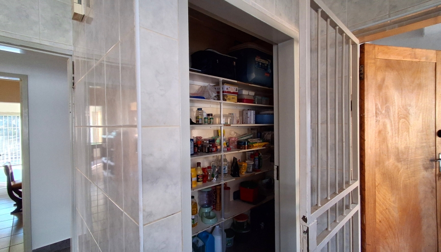 4 Bedroom Property for Sale in Protea Park North West